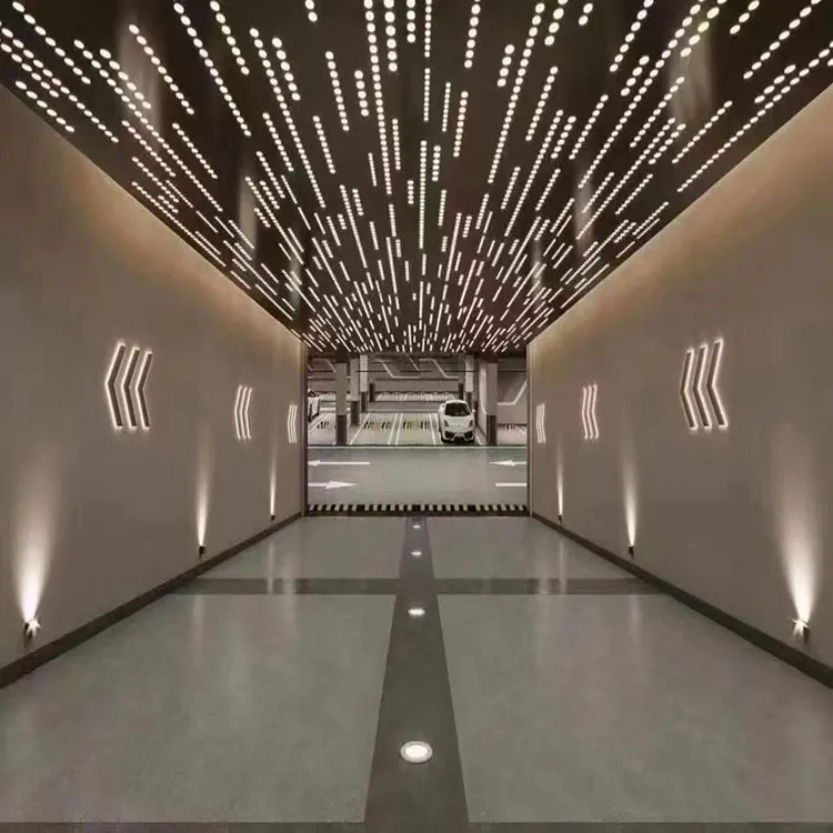 Anong mga inobasyon ang nakikita sa aluminum false ceiling panels at metal ceiling solutions?