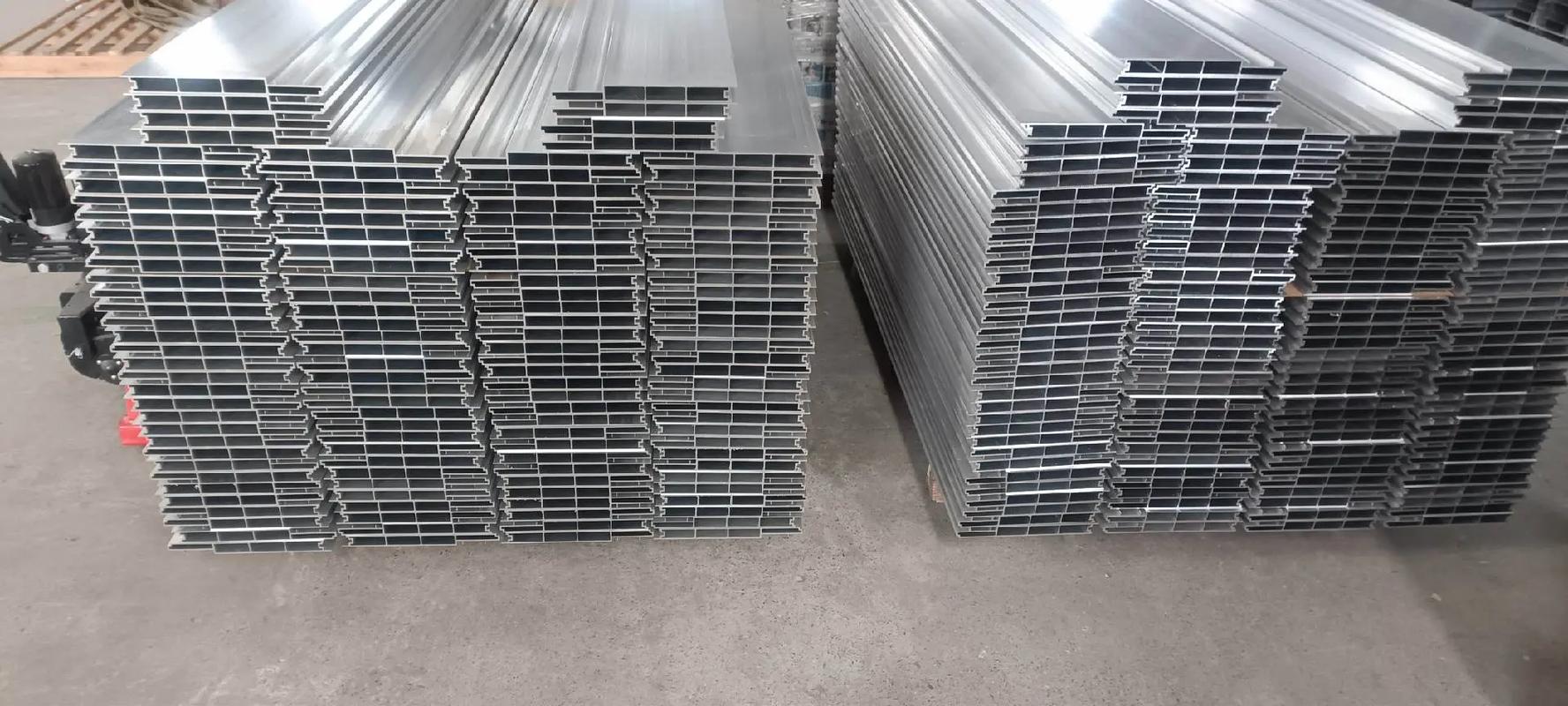 Sampung minuto para mabasa mo at maunawaan ang aluminyo extrusion primer